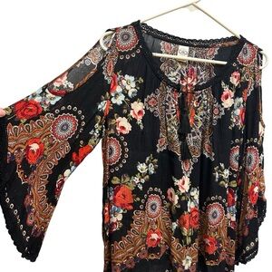 Billa Black Floral Bohemian Top